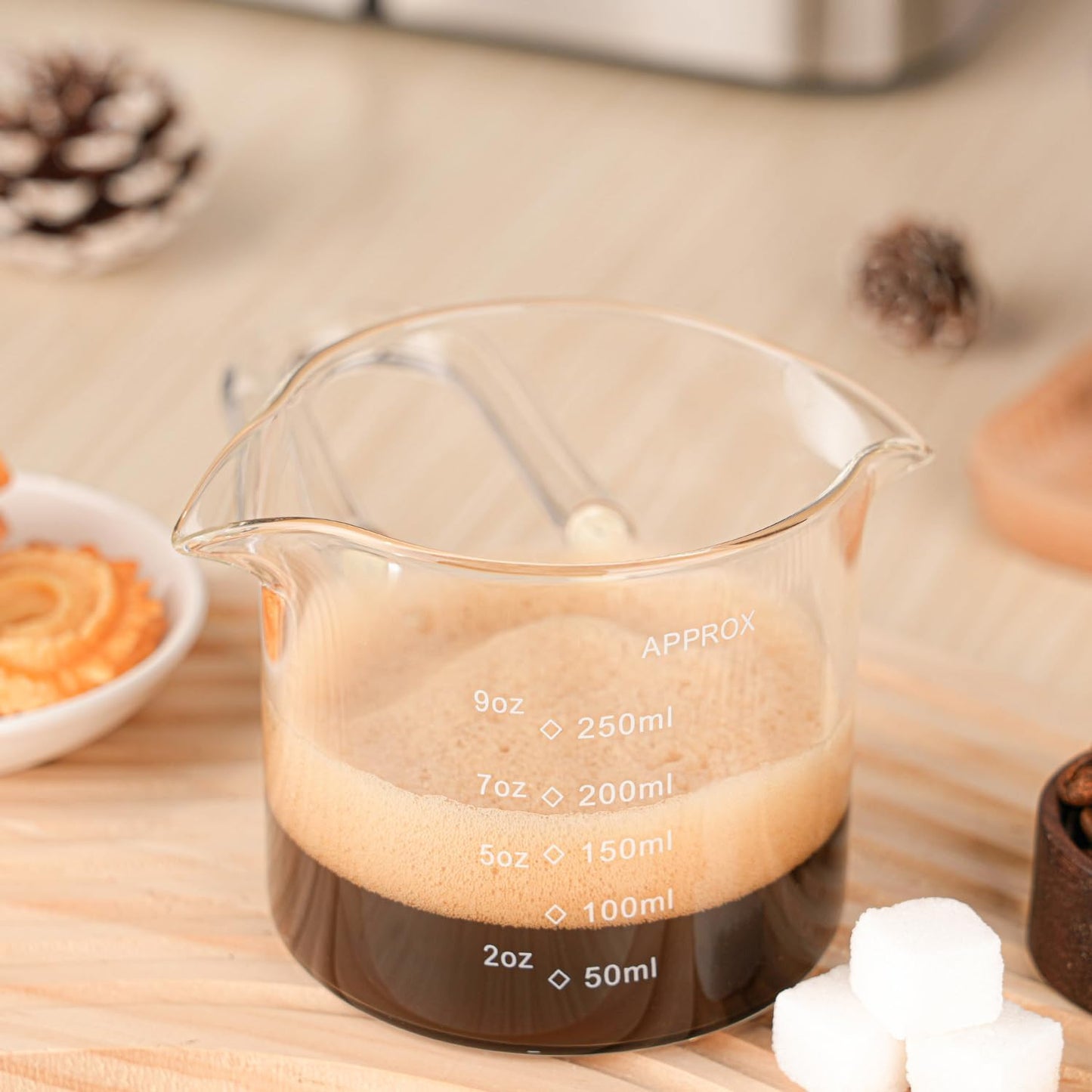 BCnmviku 250ML/8.5OZ Espresso Glass Measuring Cup Triple Pitcher Milk Cup Espresso Cups with U-shape Handle Espresso Shot Glass with V-Shaped Mouth Clear Accessories Milk Frothing Pitcher (1)