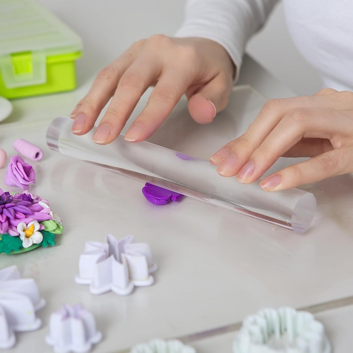 HARFINGTON Acrylic Clay Roller 9 Inch x 1 Inch Solid Non-Stick Plastic Round Tube Roller Polymer Clay Rod Fondant Rolling Pin for Shaping, Sculpting, Modeling DIY Crafts, Purple