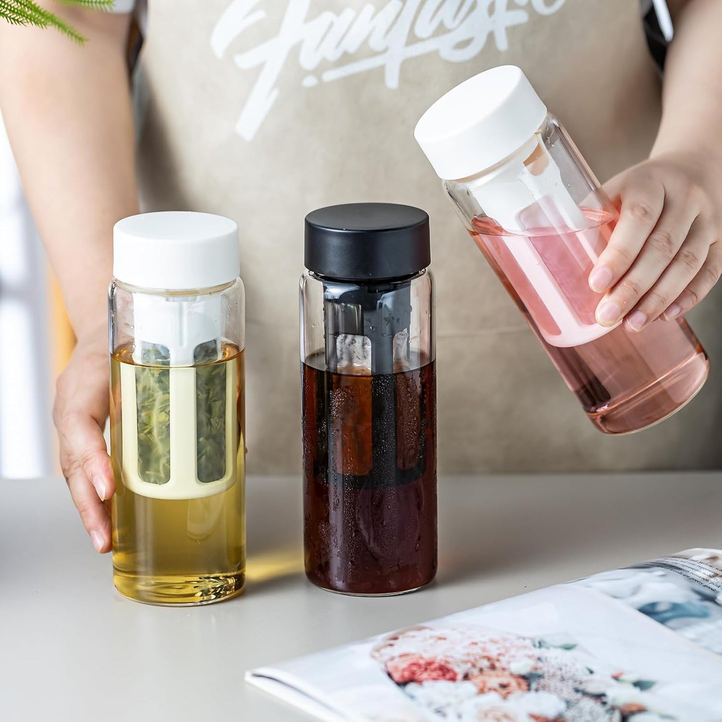 19oz Cold Brew Bottle, Cold Brew Maker with Removable Filter, BPA - Free Portable Cold Brew Tea Bottle for Iced Tea, Cold Brew & Fruit Infusion (White)