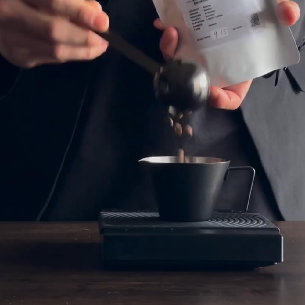 MHW-3BOMBER MHW-3BOMBER Espresso Measuring Cups 2Pcs with Handle, 1oz / 2oz / 3oz Double Spouts Stainless Steel Espresso Shot Cups with Scale, V-Shaped Mouth Espresso Pour Cup Black G6201B-OS