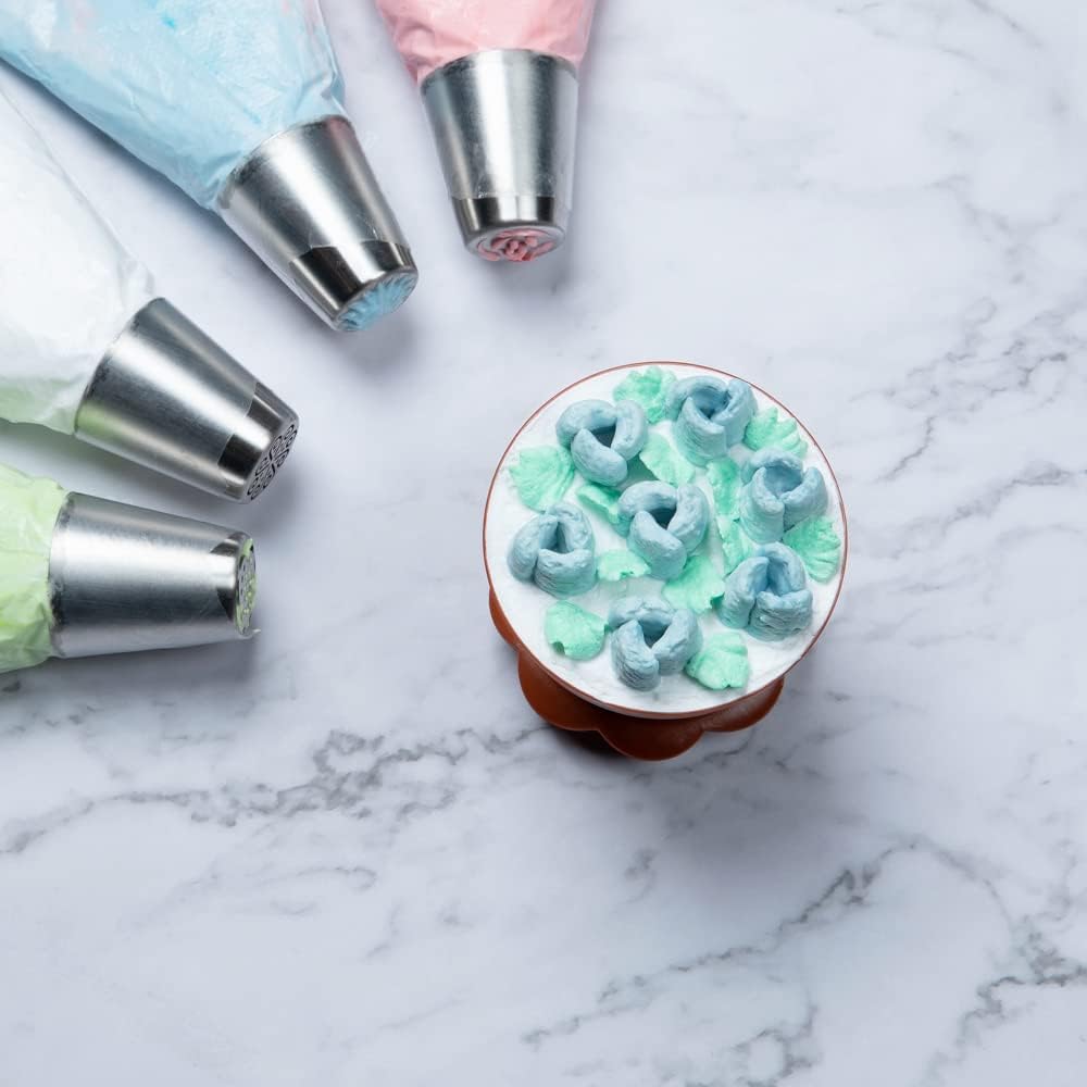 Restaurantware-Russian Piping Tip, 1 Petal Cake Decor Piping Tip - #18, Corrosion-Resistant, Stainless Steel Decorating Tip For Frosting, Dishwashable, Decorate Cupcakes, Cakes, or Cookies