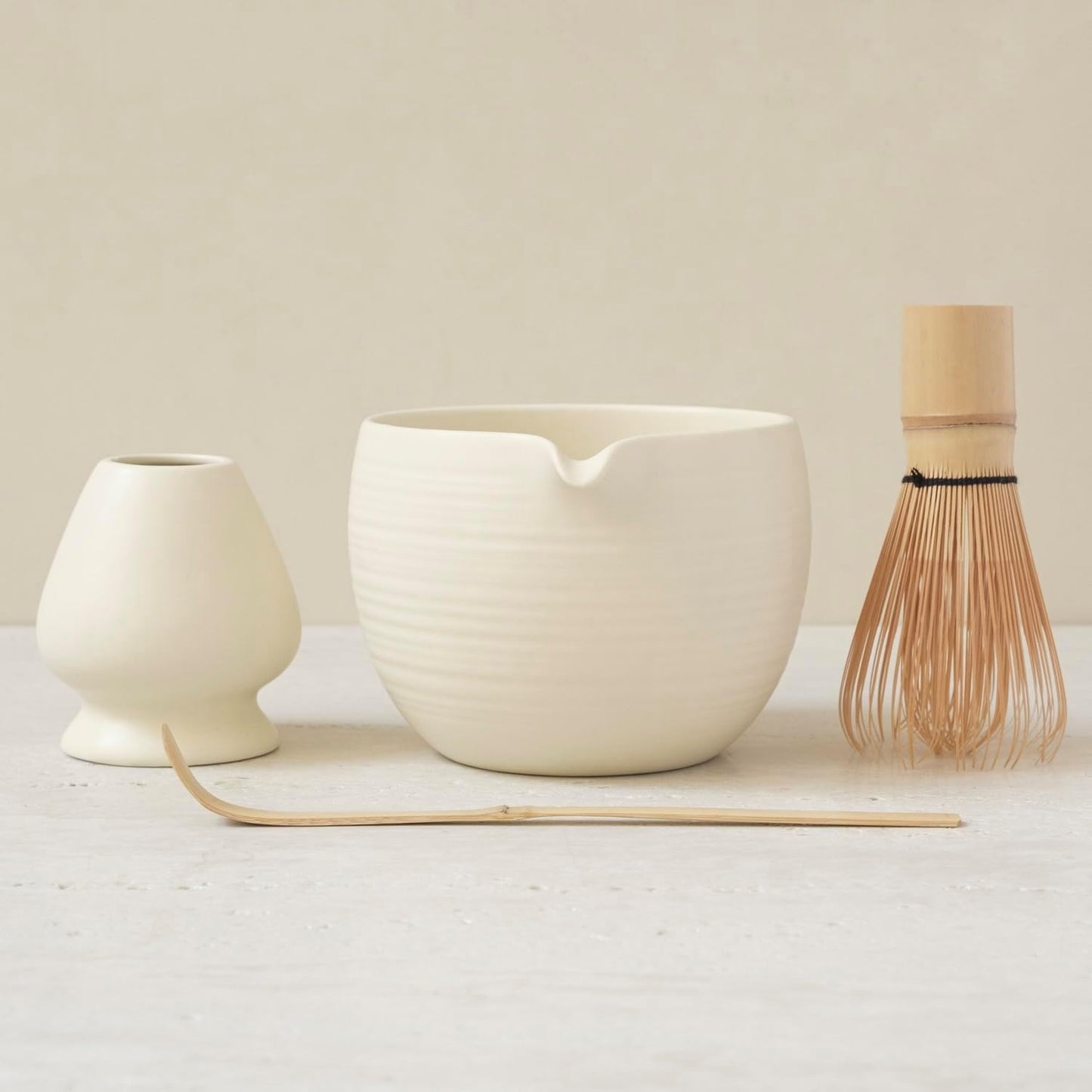 WENSHUO Matcha Whisk Set, Ceramic Matcha Bowl & Whisk Holder, Bamboo Accessory, Modern Design (Matte Crème, Pouring Spout)