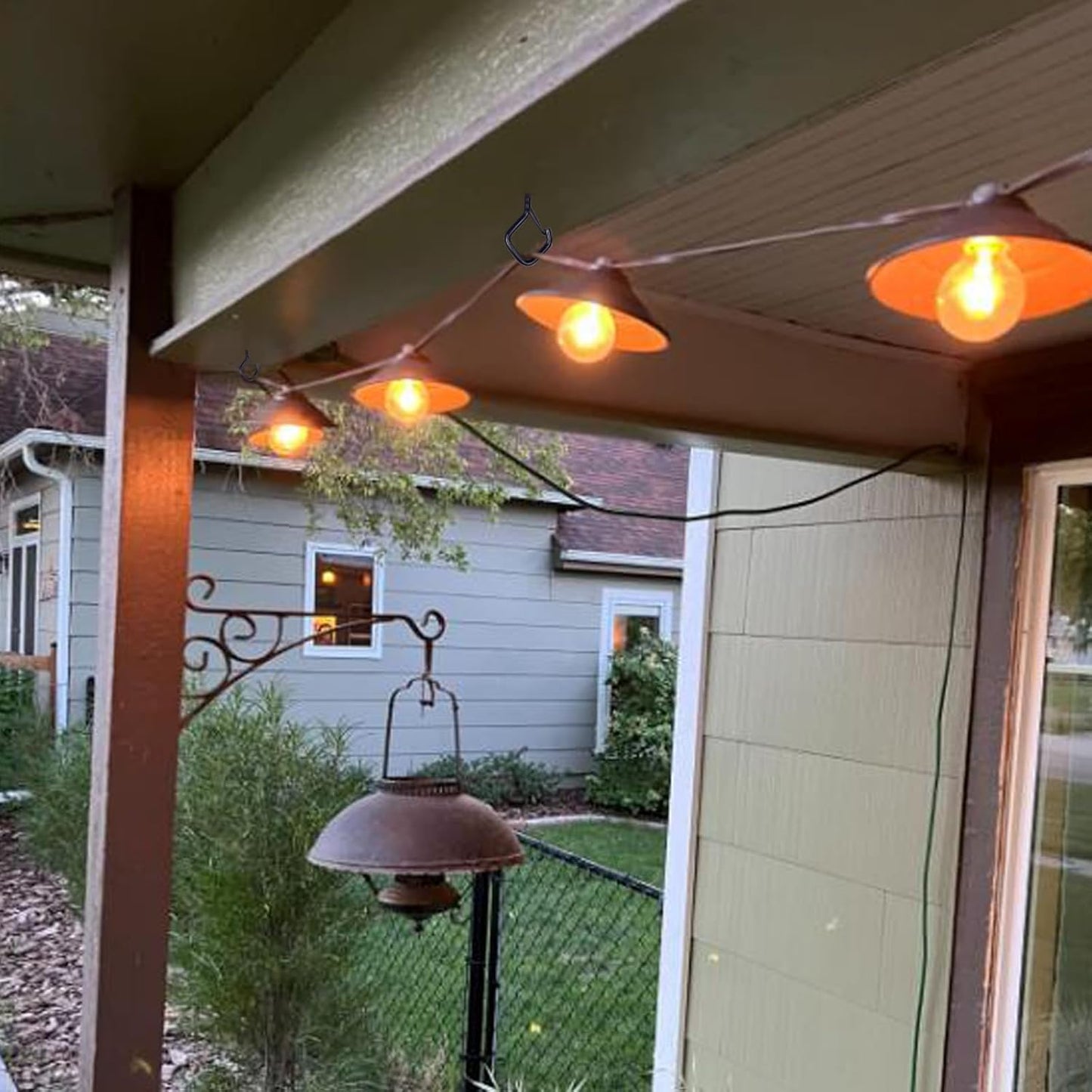 100 PCS Black Eye Screw Hooks for Hanging Heavy Duty with Safety Buckle.Metal Ceiling Hooks for Hanging Plants Cup Wind Chime Bird Feeders Patio Lights at Indoor&Outdoor