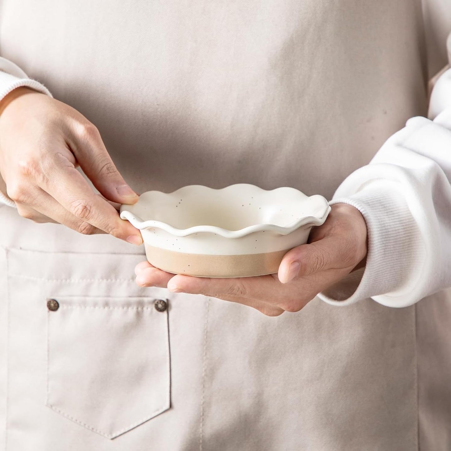 vancasso Mini Pie Pans Set of 6, 5.2 inch Ceramic Small Pie Plate for Baking, Shallow Ramekins Mini Pie Dish with Ruffled Edge for Chicken Pot Pie, Cake, Quiche, Tart, Cream Colored