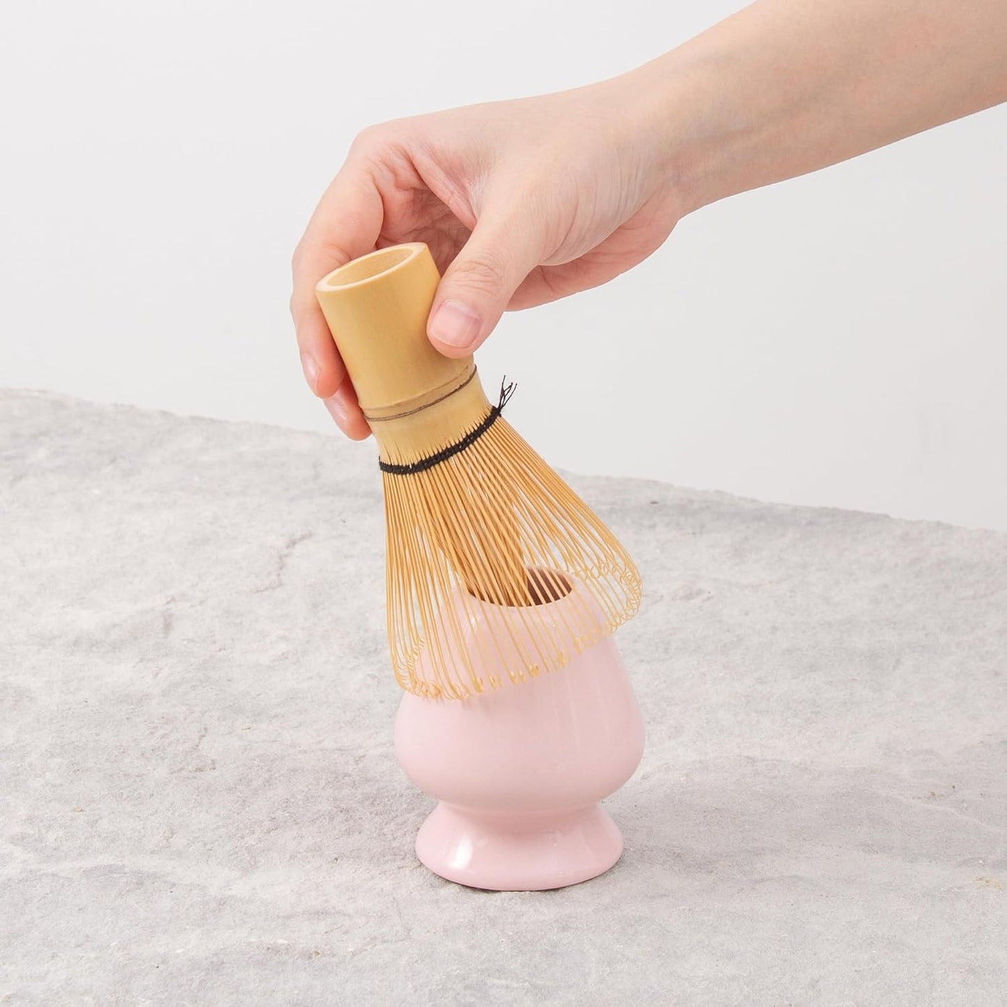 2pcs Matcha Bowl with Whisk Holder, Ceramic Pink Matcha Bowl with Spout, 16.5OZ Porcelain Bowl with Measurement Marks, Tea Mixing Bowl with Whisk Stand, Gfit for mom/daughter/girls (pink)