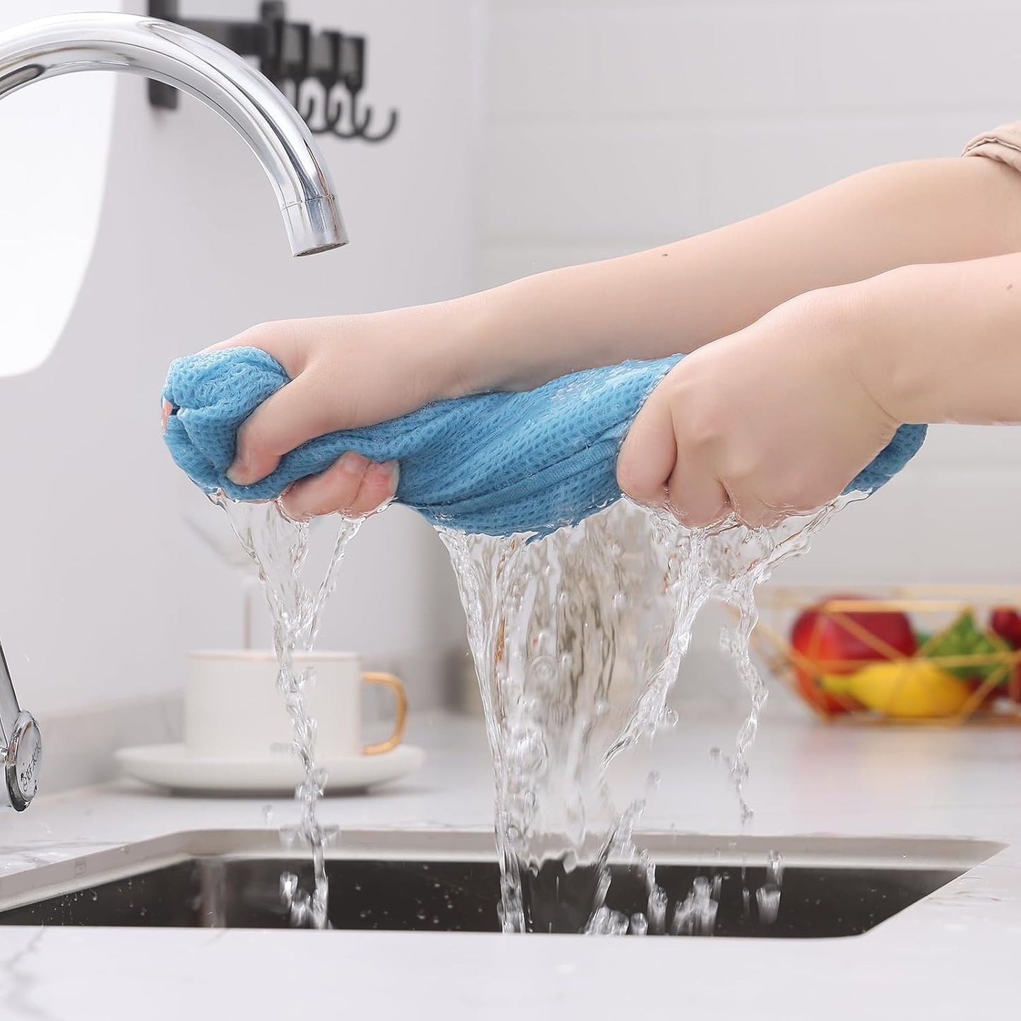 Kitinjoy 100% Cotton Waffle Weave Kitchen Towels (13 X 28 Inches, Sky Blue), 8-Pack Super Soft and Absorbent Dish Towels for Drying Dishes, Kitchen Hand Towels