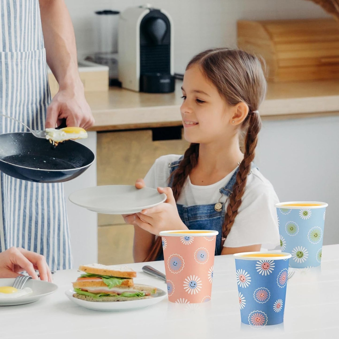 300 Pack Paper Cups 8 oz, Disposable Coffee Cups, Paper Coffee Cups 8 oz, Colourful Hot/Cold Beverage Drinking Cup for Water Juice or Tea, Office Party Home Travel - Daisy