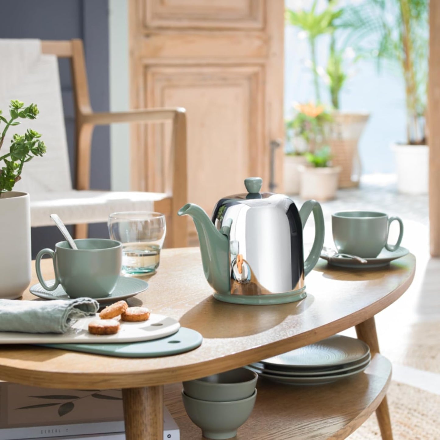 Salam Luxury French Tea Pot - Porcelain Teapot with Emerald Aluminum Cover, Ceramic Tea Kettle for Loose Tea, Removable Infuser, 4 Cup Capacity, 24oz - Emerald