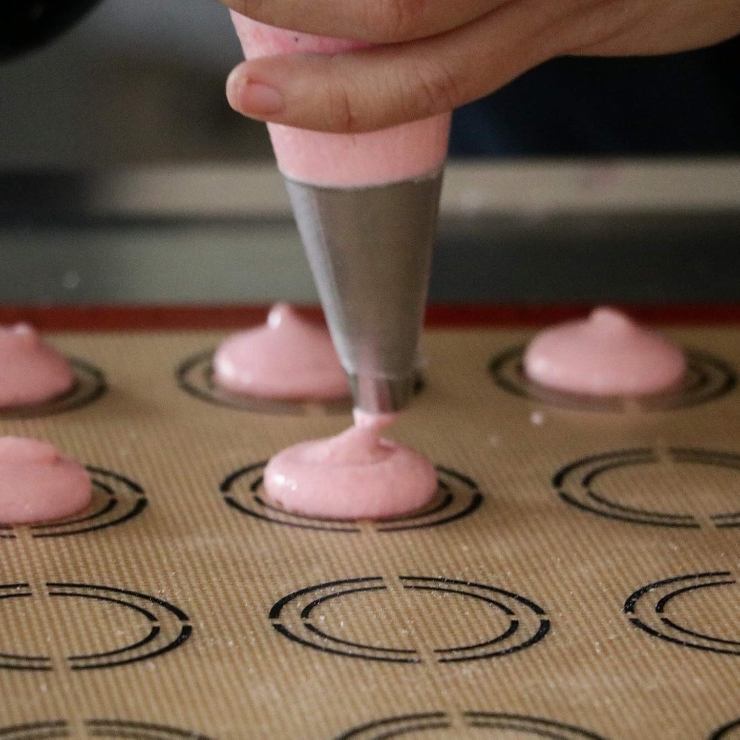 9 Pcs Round Piping Tip,Macaron Piping Tip,Cake and Cookie Decorating Plain Tube Set