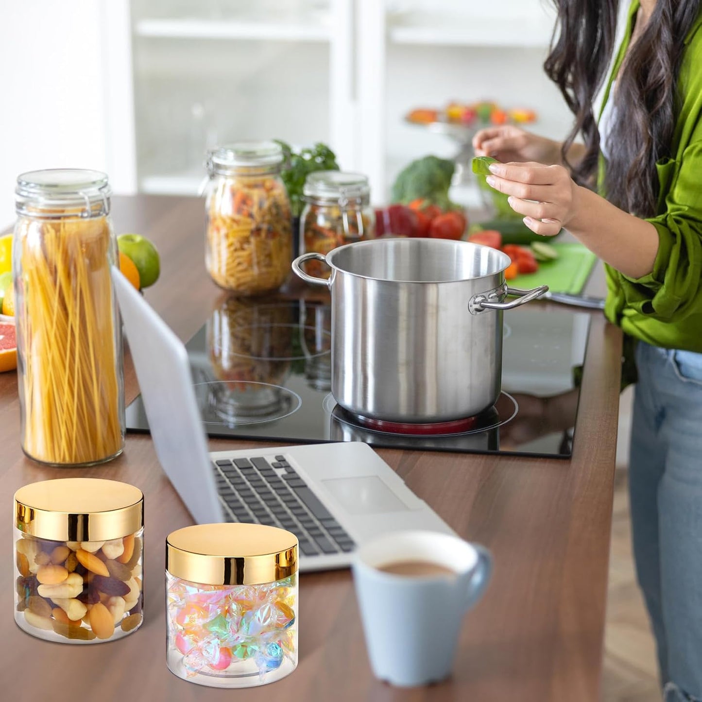 Patelai 4 Pieces Round Wide-mouth Leak Proof Plastic Container Jars with Lids for Travel Storage Makeup Beauty Products Face Creams Oils Salves Ointments DIY Making(8 Ounce,Gold)