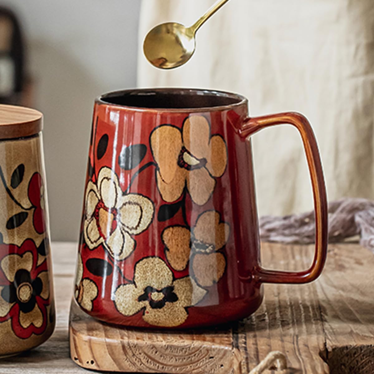 Large 24 oz Ceramic Coffee Mug with Large Handle, Vintage Floral Coffee Cup, Extra Big Tea Cup for Office and Home, Dishwasher and Microwave Safe, Red