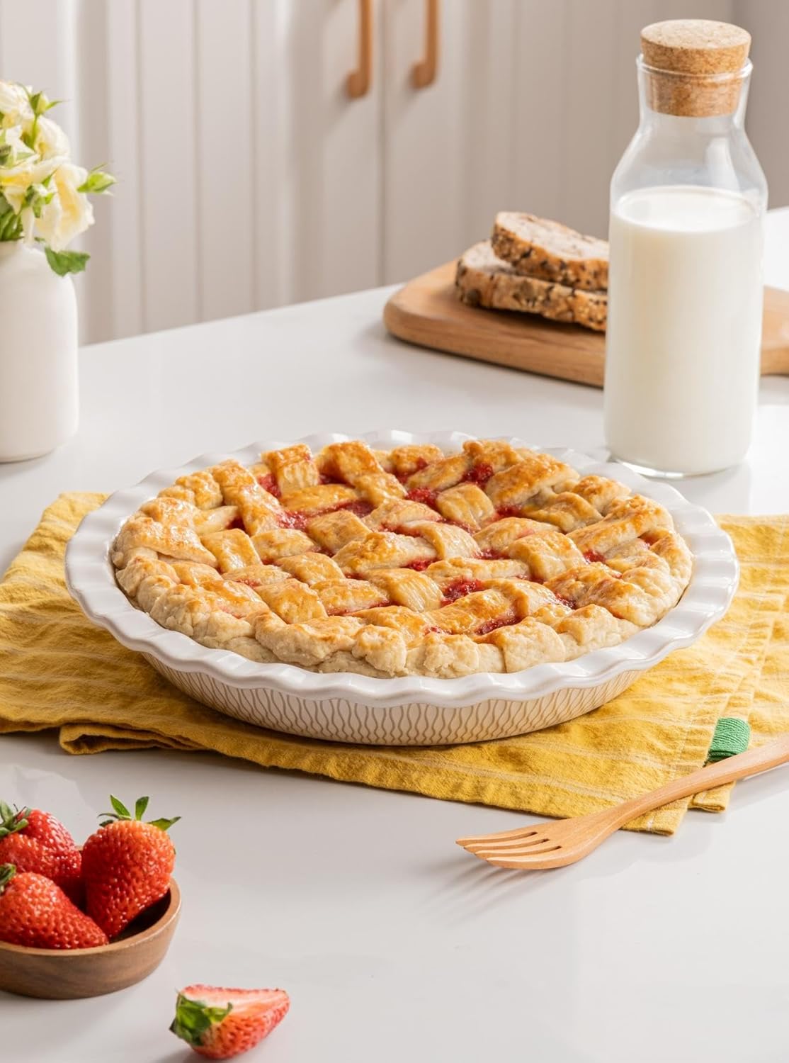 Ceramic Pie Dish for Baking, 9 inch Porcelain Pie Pan, Fluted Pie Plate for Apple, Quiche, Pot Pies, Tart, Modern Farmhouse Bakeware, Vanilla White