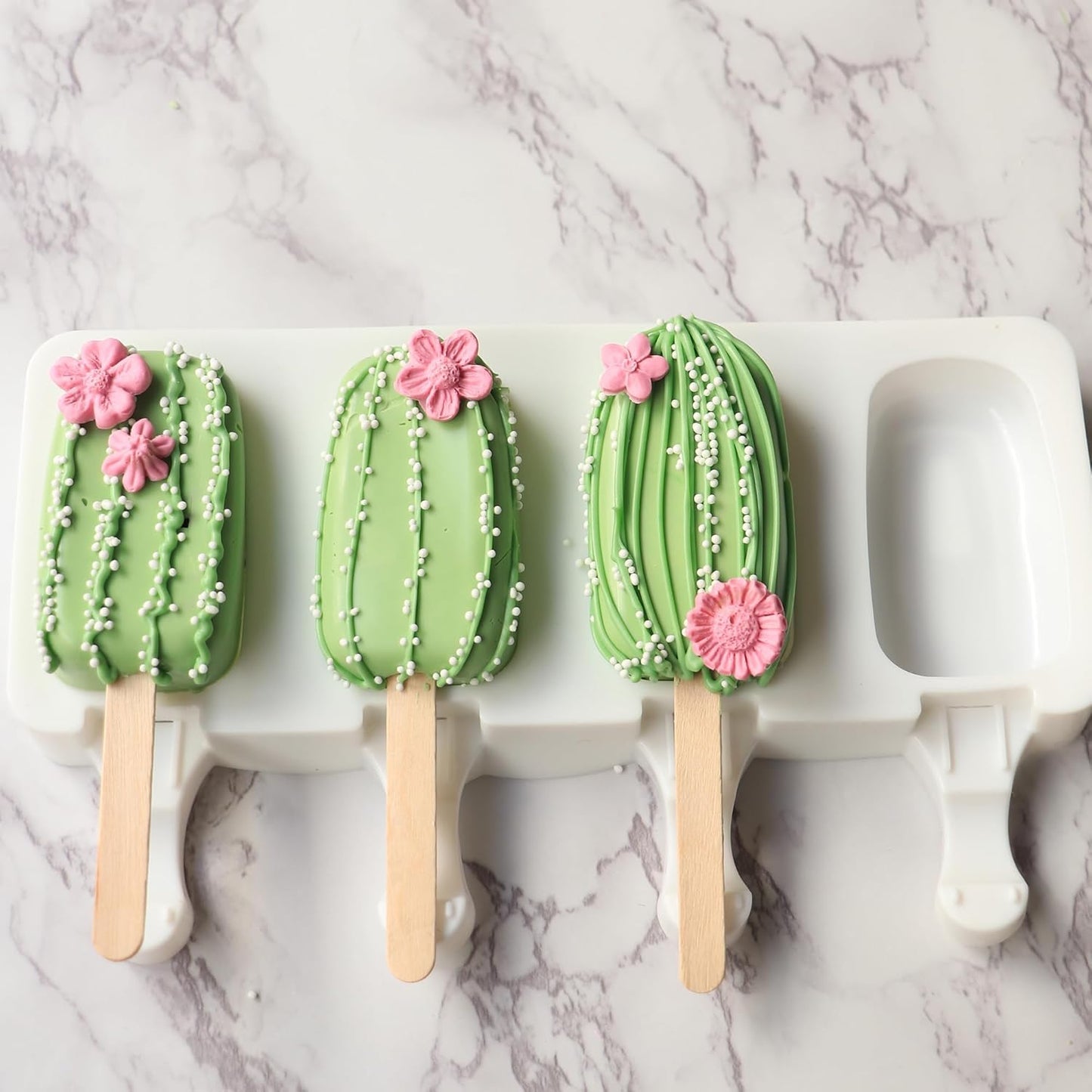 Colour Mill Oil-Based Food Coloring, 20 Milliliter Christmas Set Each of 3 Colors: Red, Green & White