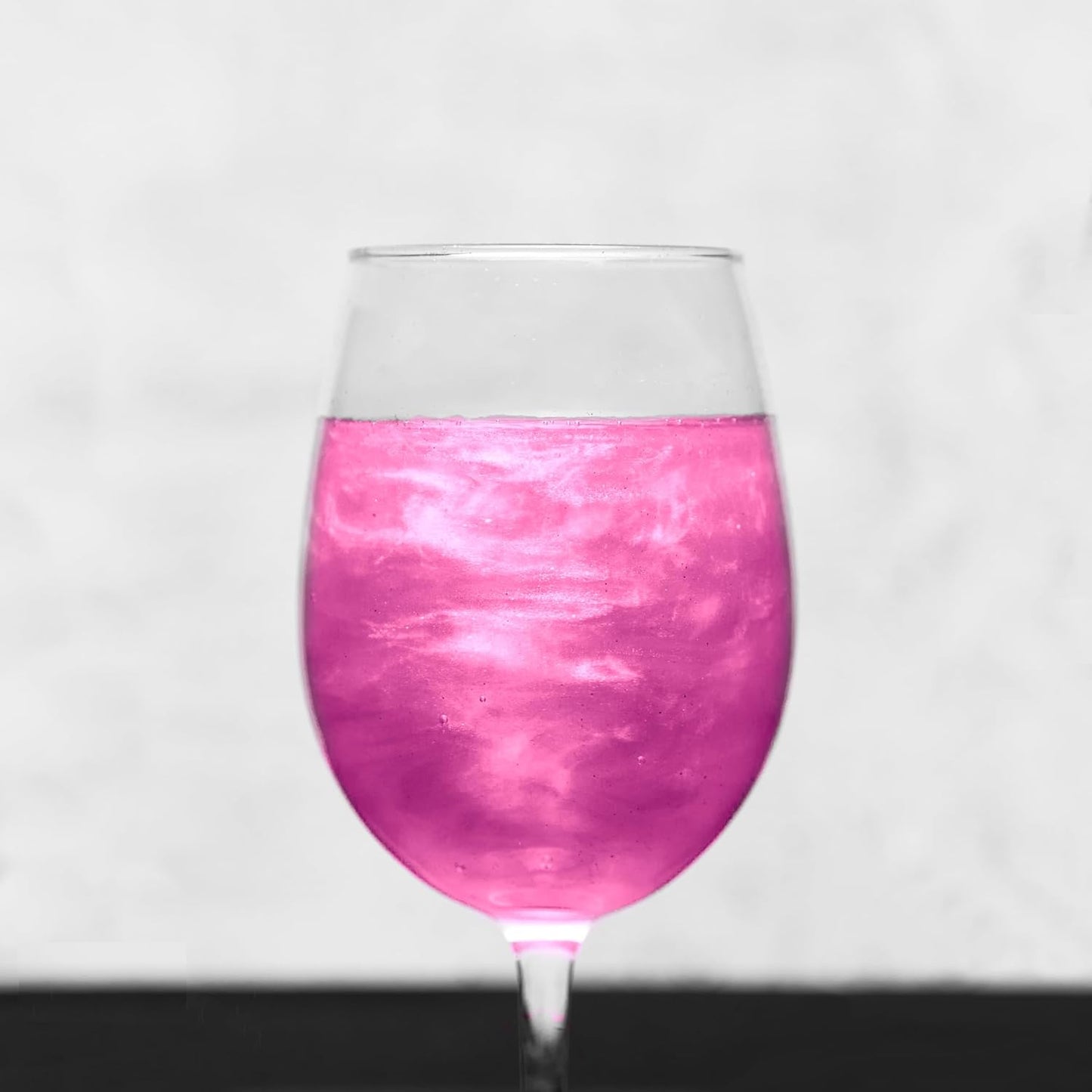 Bakell - Neon Pink Tinker Dust (4g, 1x Mini Spray Pump) Edible Glitter for Food, Desserts, and Beverages!