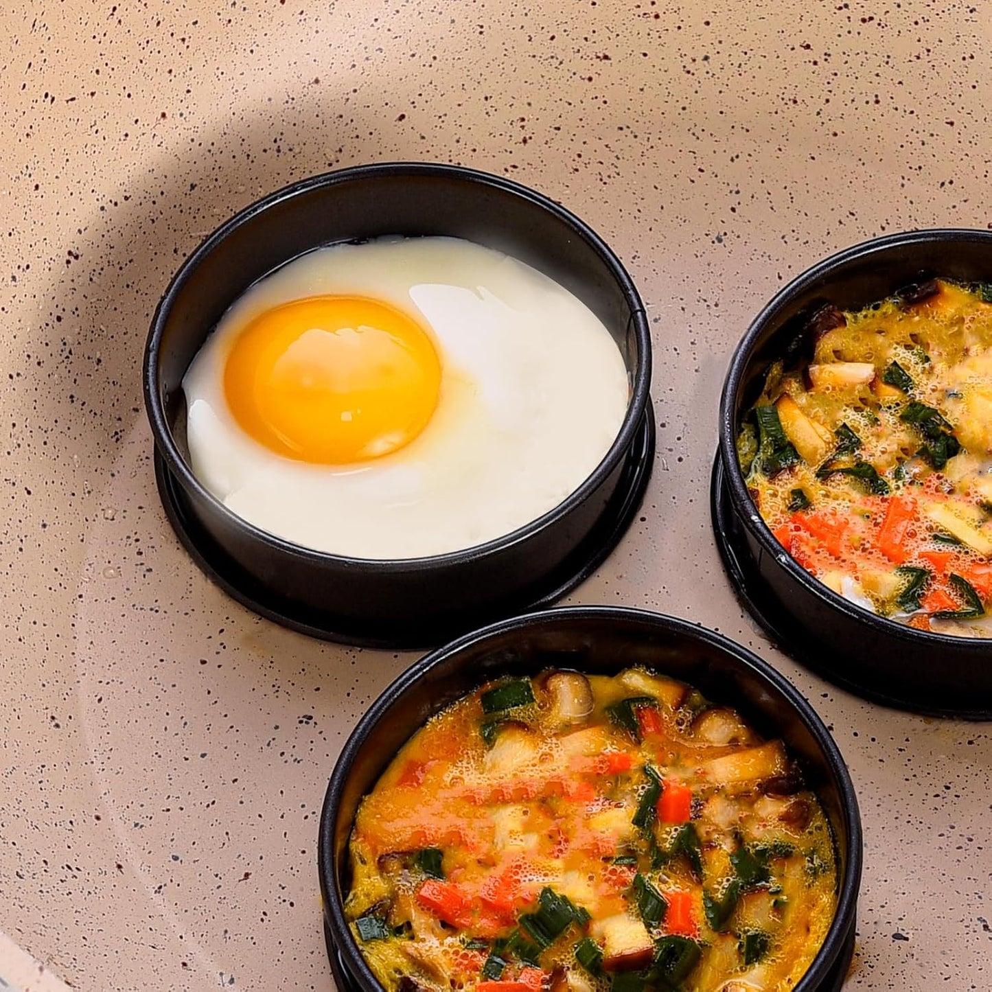 DATANYA 8Pack Crumpet Rings NONSTICK English Muffin Ring 4 Inch - Stainless Steel Double Rolled Tart Rings Upgraded Round Metal Cooking Pastry Ring Molds for baking