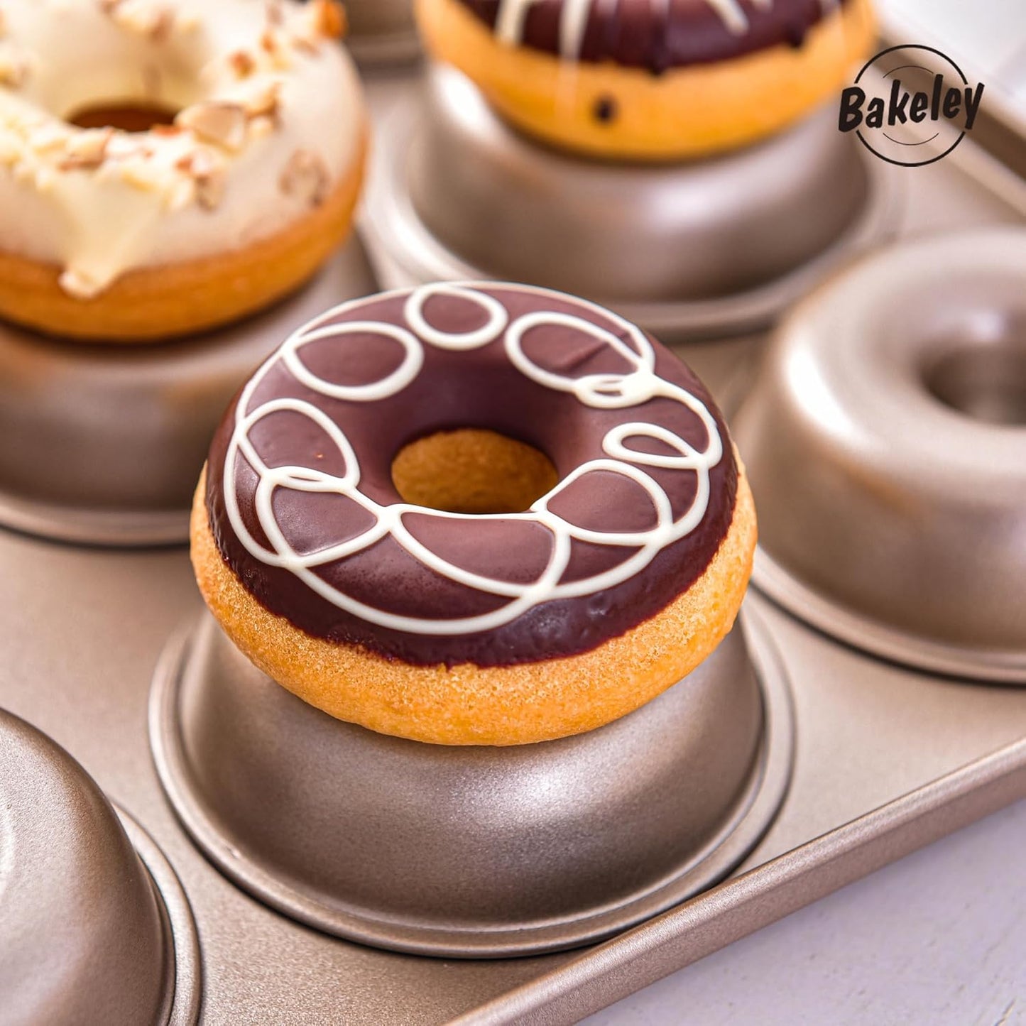 Donut Pan, 12-Cavity Non-Stick Dount Mold Cake Pan Pattern Doughnut Bakeware for Oven Baking (Champagne Gold)