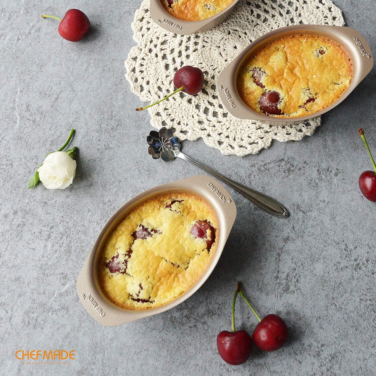 CHEFMADE Mini Cheese Cake Pan Set, 3.7-Inch 4Pcs Non-Stick Oval Cake and Loaf Bakeware for Oven and Instant Pot Baking (Champagne Gold)