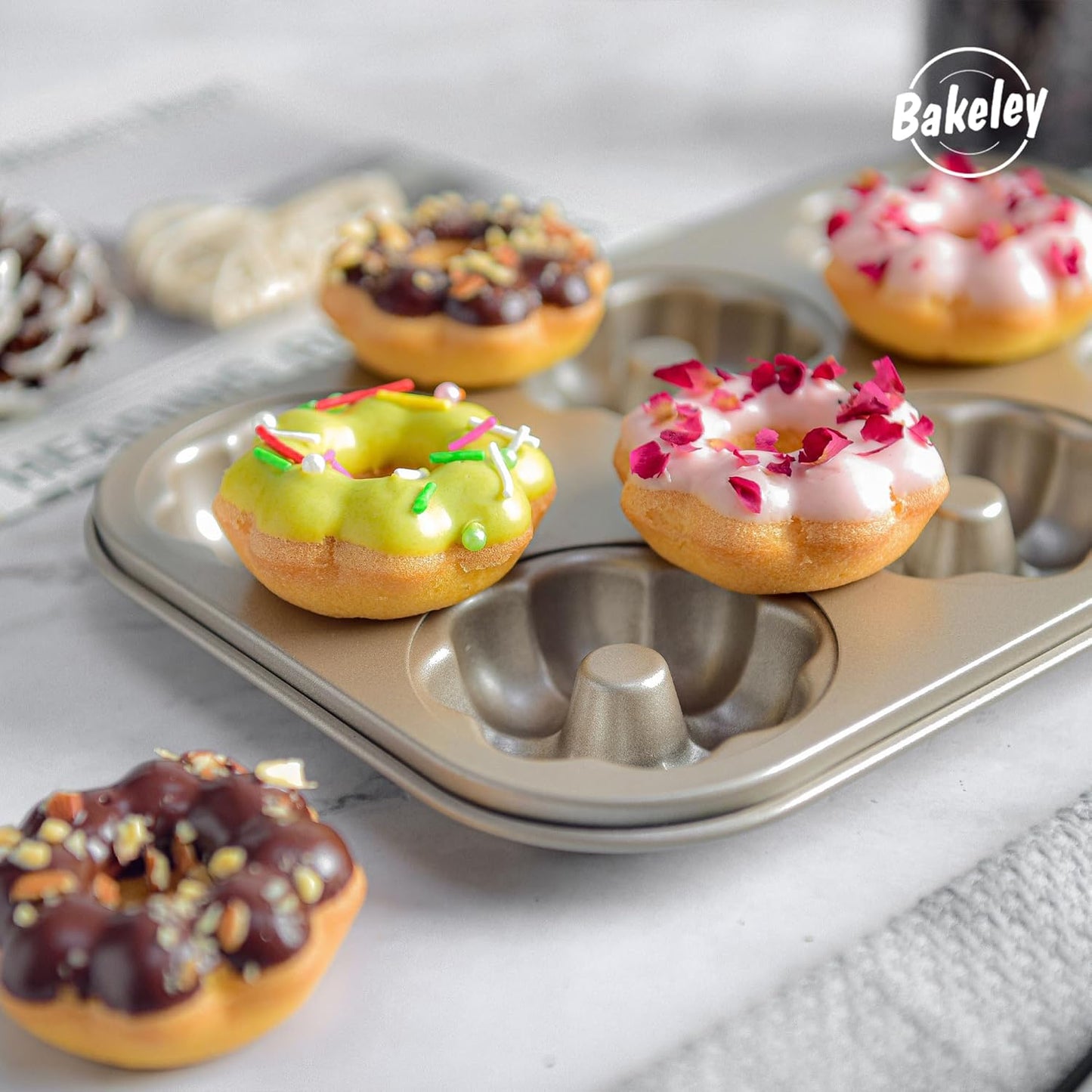 Flower Donut Pan, 6 Cavity Donut Mold Heavy Duty Steel Non-stick Flower Heart Shaped Bund Pans Pattern Doughnut Bakeware for Oven Baking (Champagne Gold)