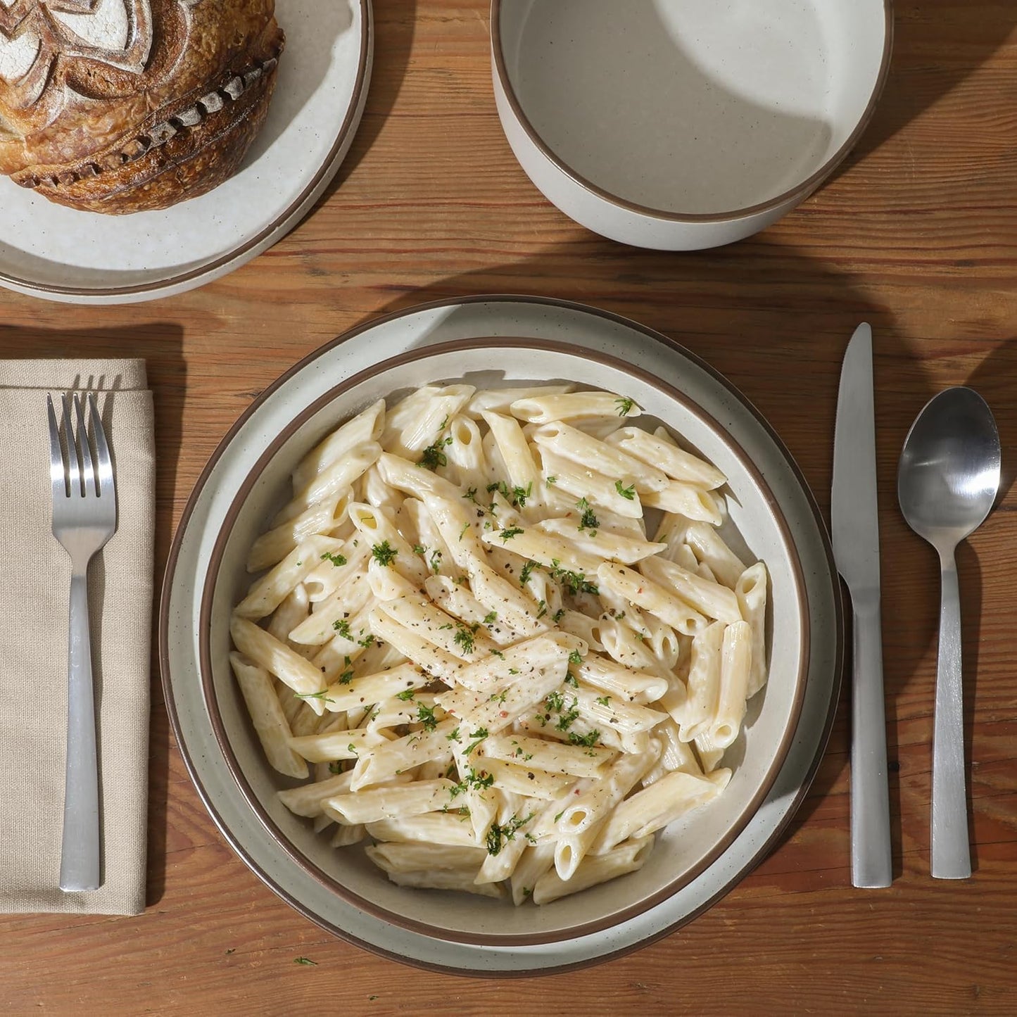 Gibson Elite Gelston Stoneware Matte Reactive Glaze 16 Piece (Service for 4) Plates and Bowl Dinnerware Set - Cream